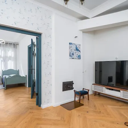 Esplanaadi Luxury 페르누